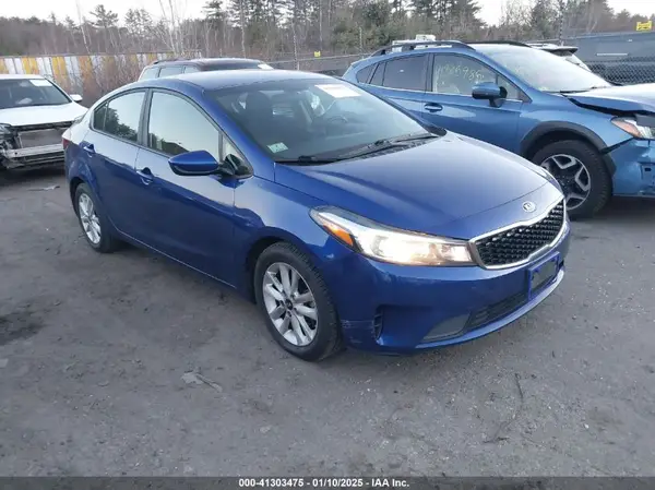 3KPFL4A78HE030080 2017 KIA FORTE - Image 1