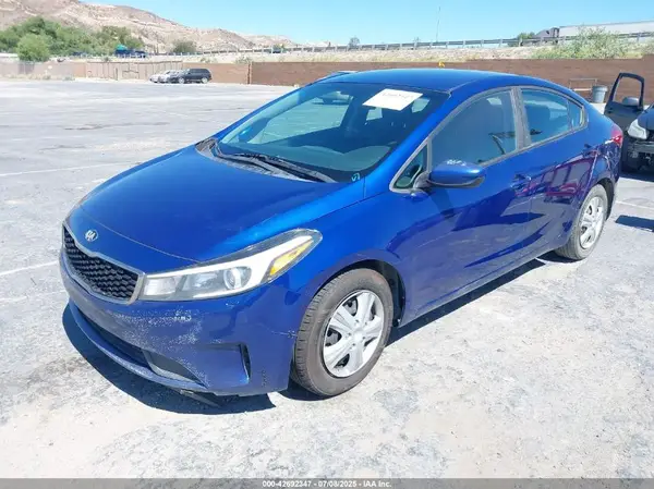 3KPFL4A78HE030208 2017 KIA FORTE - Image 2