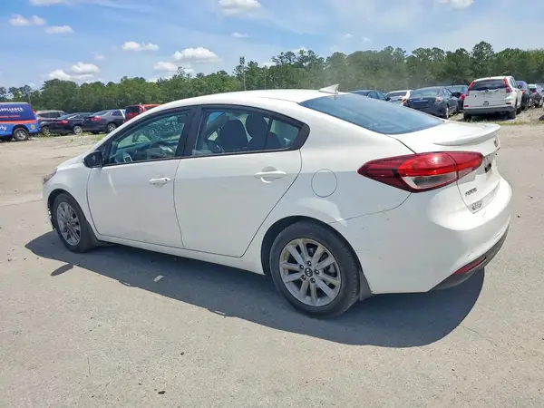 3KPFL4A78HE032816 2017 KIA FORTE - Image 2