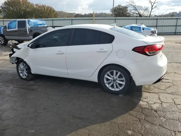 3KPFL4A78HE034727 2017 KIA FORTE - Image 2