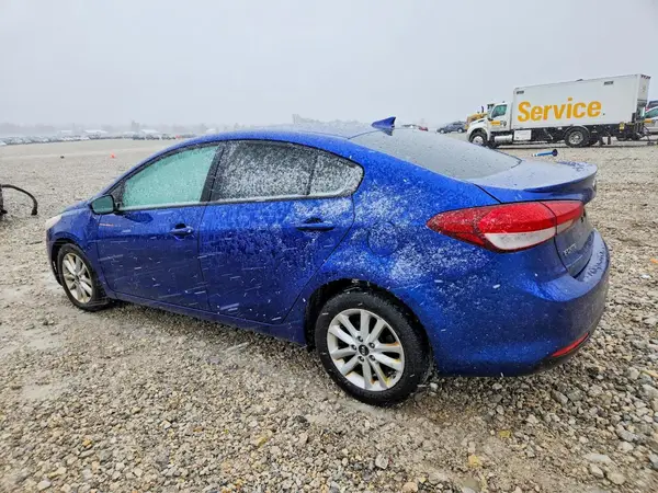 3KPFL4A78HE035280 2017 KIA FORTE - Image 2