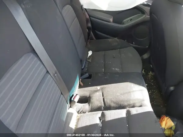 3KPFL4A78HE035571 2017 KIA FORTE - Image 8