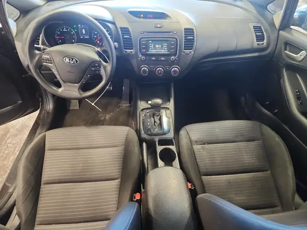 3KPFL4A78HE048708 2017 KIA FORTE - Image 8