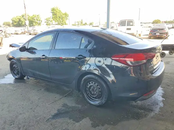 3KPFL4A78HE059420 2017 KIA FORTE - Image 2