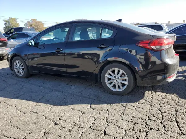 3KPFL4A78HE063435 2017 KIA FORTE - Image 2