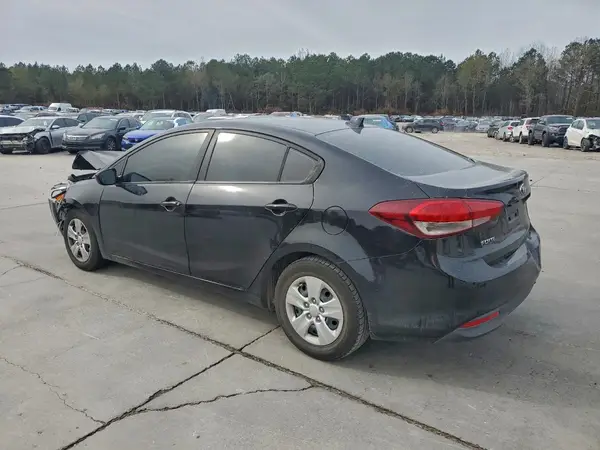 3KPFL4A78HE065282 2017 KIA FORTE - Image 2