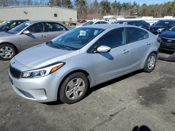 3KPFL4A78HE069316 2017 KIA FORTE - Image 1