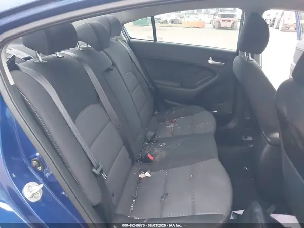 3KPFL4A78HE078100 2017 KIA FORTE - Image 8