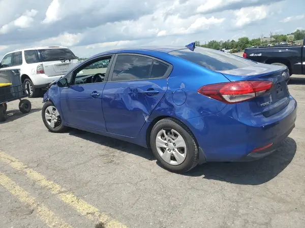 3KPFL4A78HE084124 2017 KIA FORTE - Image 2