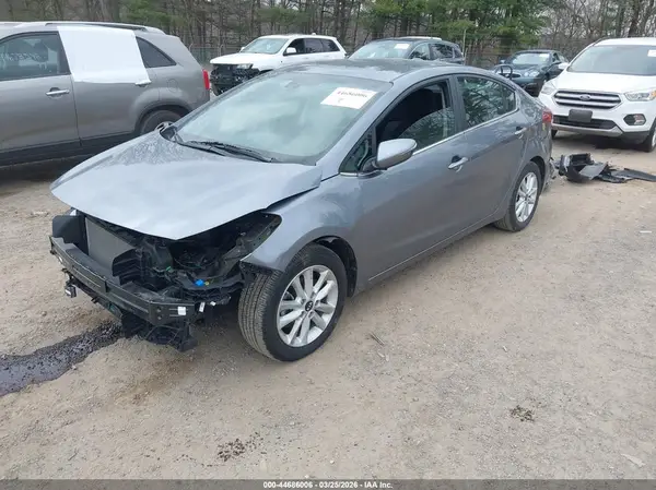 3KPFL4A78HE088318 2017 KIA FORTE - Image 2