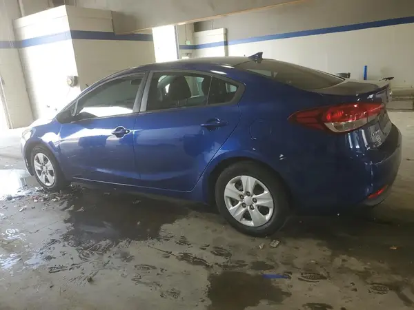 3KPFL4A78HE090814 2017 KIA FORTE - Image 2