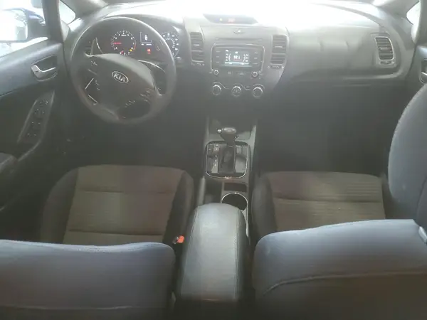 3KPFL4A78HE090814 2017 KIA FORTE - Image 8