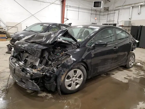 3KPFL4A78HE093132 2017 KIA FORTE - Image 1