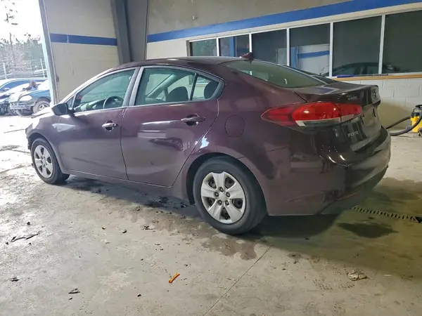 3KPFL4A78HE098444 2017 KIA FORTE - Image 2