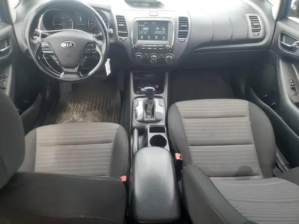 3KPFL4A78HE105697 2017 KIA FORTE - Image 8
