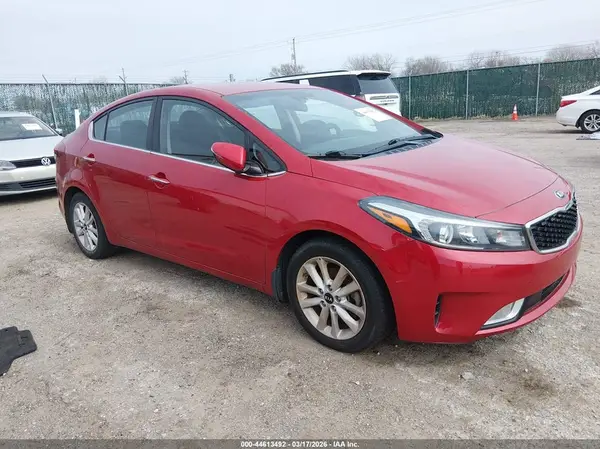 3KPFL4A78HE113332 2017 KIA FORTE - Image 1