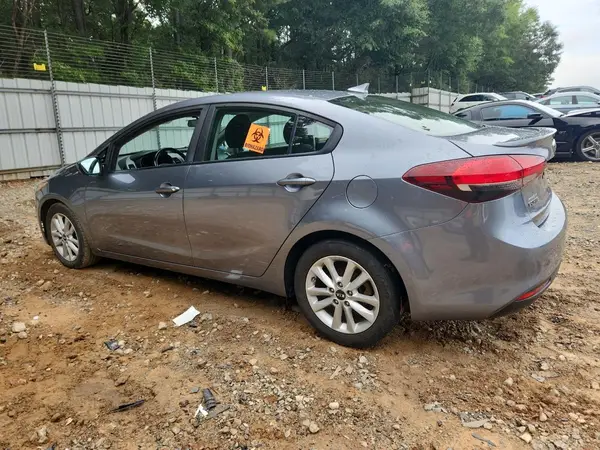 3KPFL4A78HE122855 2017 KIA FORTE - Image 2