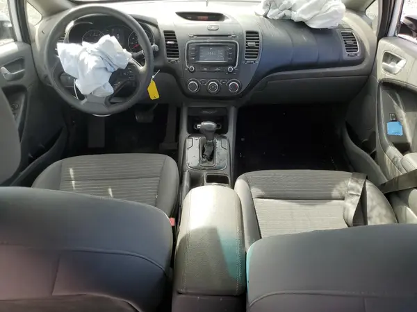 3KPFL4A78HE127537 2017 KIA FORTE - Image 8