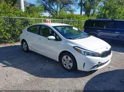 3KPFL4A78HE128784 2017 KIA FORTE