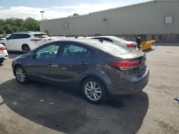 3KPFL4A78HE132267 2017 KIA FORTE - Image 2