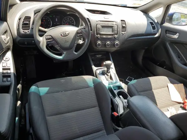 3KPFL4A78HE132446 2017 KIA FORTE - Image 8