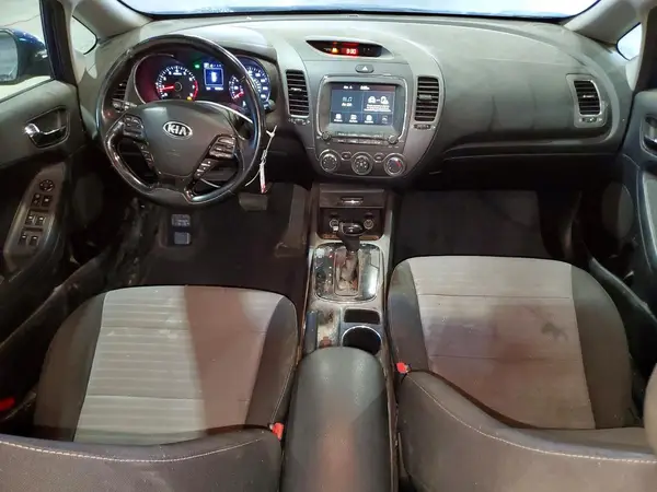 3KPFL4A78HE135816 2017 KIA FORTE - Image 8