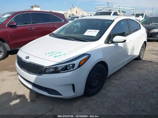 3KPFL4A78HE142345 2017 KIA FORTE - Image 2