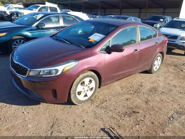 3KPFL4A78HE142782 2017 KIA FORTE - Image 2