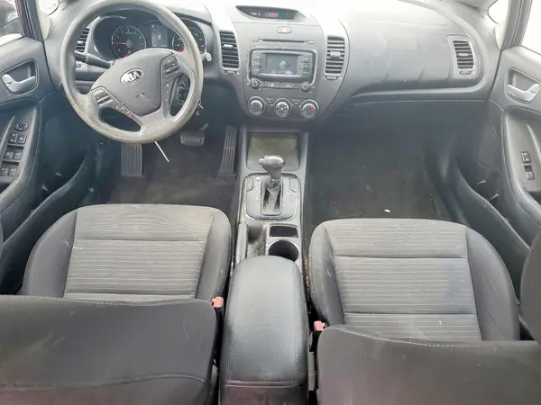 3KPFL4A78HE144936 2017 KIA FORTE - Image 8