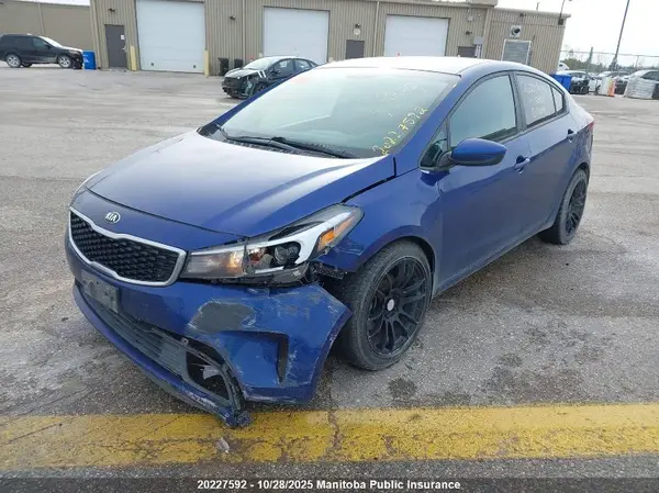 3KPFL4A78HE146086 2017 KIA FORTE - Image 2
