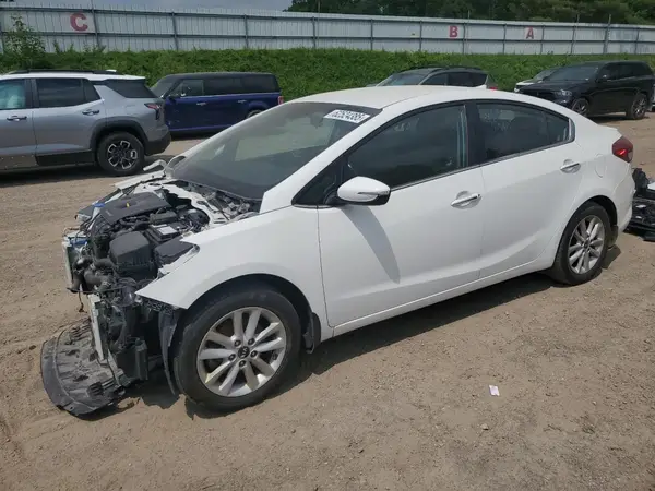 3KPFL4A78HE155743 2017 KIA FORTE - Image 1