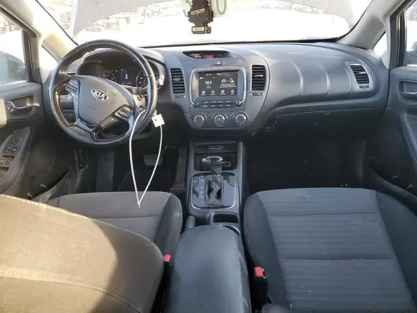 3KPFL4A78HE155788 2017 KIA FORTE - Image 8