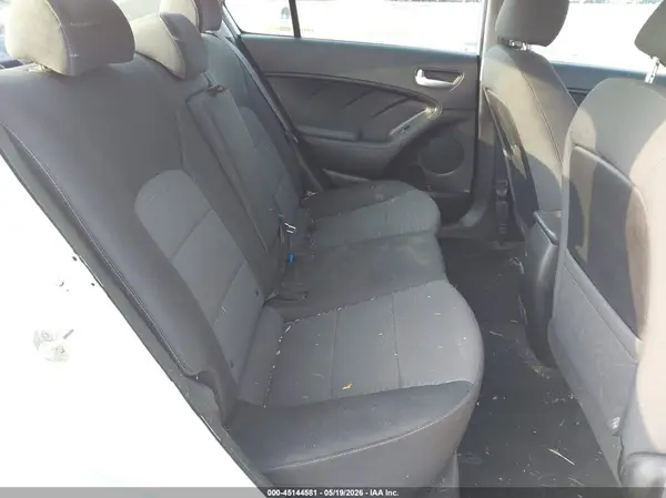 3KPFL4A78HE160277 2017 KIA FORTE - Image 8