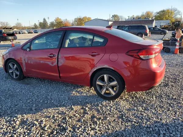3KPFL4A78JE164044 2018 KIA FORTE - Image 2