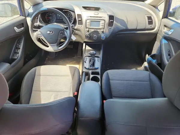 3KPFL4A78JE166652 2018 KIA FORTE - Image 8