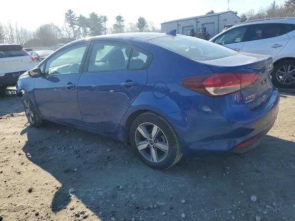 3KPFL4A78JE171365 2018 KIA FORTE - Image 2