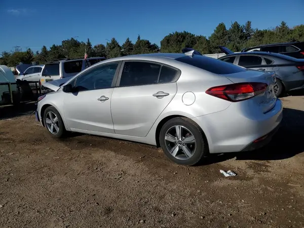 3KPFL4A78JE172211 2018 KIA FORTE - Image 2
