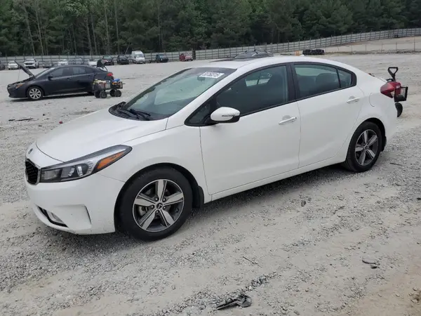 3KPFL4A78JE176937 2018 KIA FORTE - Image 1
