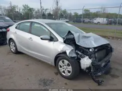 3KPFL4A78JE185766 2018 KIA FORTE