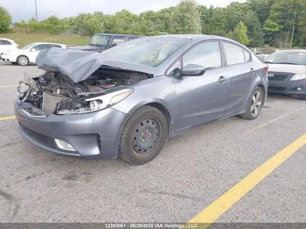 3KPFL4A78JE187226 2018 KIA FORTE - Image 2