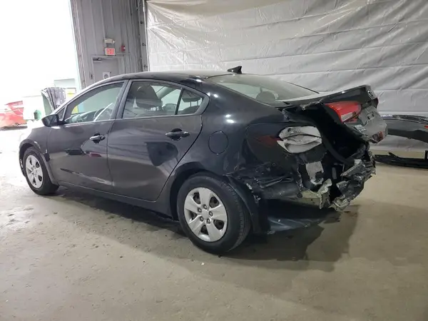 3KPFL4A78JE194161 2018 KIA FORTE - Image 2