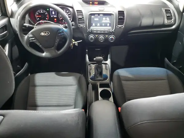 3KPFL4A78JE194161 2018 KIA FORTE - Image 8