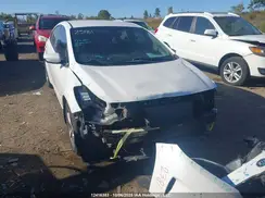 3KPFL4A78JE197528 2018 KIA FORTE