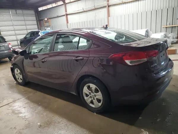 3KPFL4A78JE199621 2018 KIA FORTE - Image 2