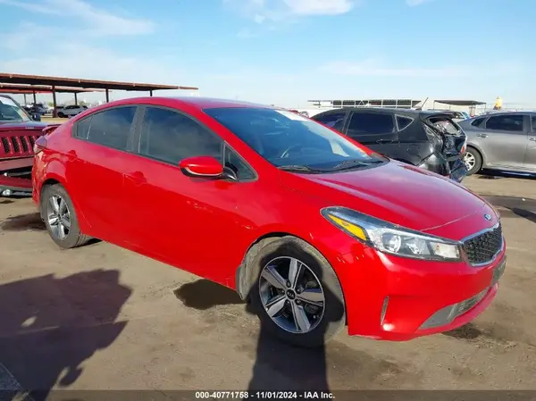 3KPFL4A78JE201285 2018 KIA FORTE - Image 1