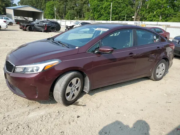 3KPFL4A78JE204199 2018 KIA FORTE - Image 1