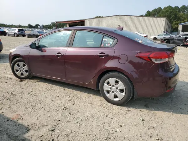 3KPFL4A78JE204199 2018 KIA FORTE - Image 2