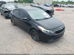 3KPFL4A78JE212772 2018 KIA FORTE