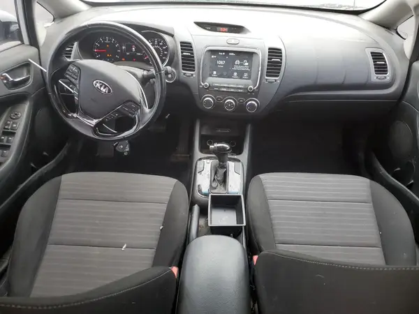 3KPFL4A78JE224498 2018 KIA FORTE - Image 8