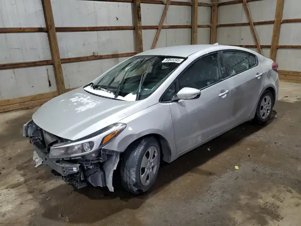 3KPFL4A78JE231810 2018 KIA FORTE - Image 1